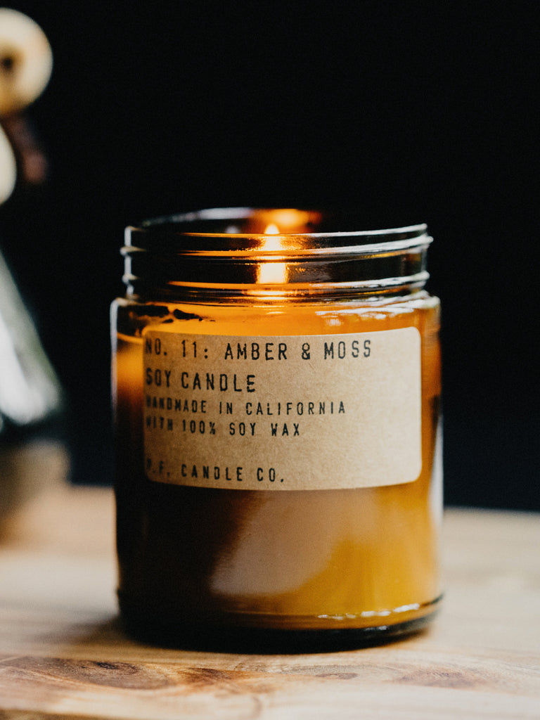 P.F. Candle • Duftkerze Amber & Moss