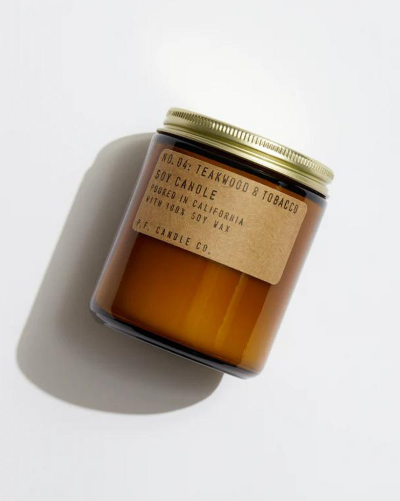 P.F. Candle • Duftkerze Teakwood & Tobacco