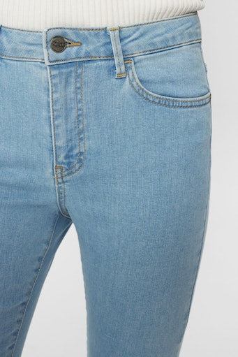 NÜMPH • Nusidney Cropped Jeans Light Blue Denim