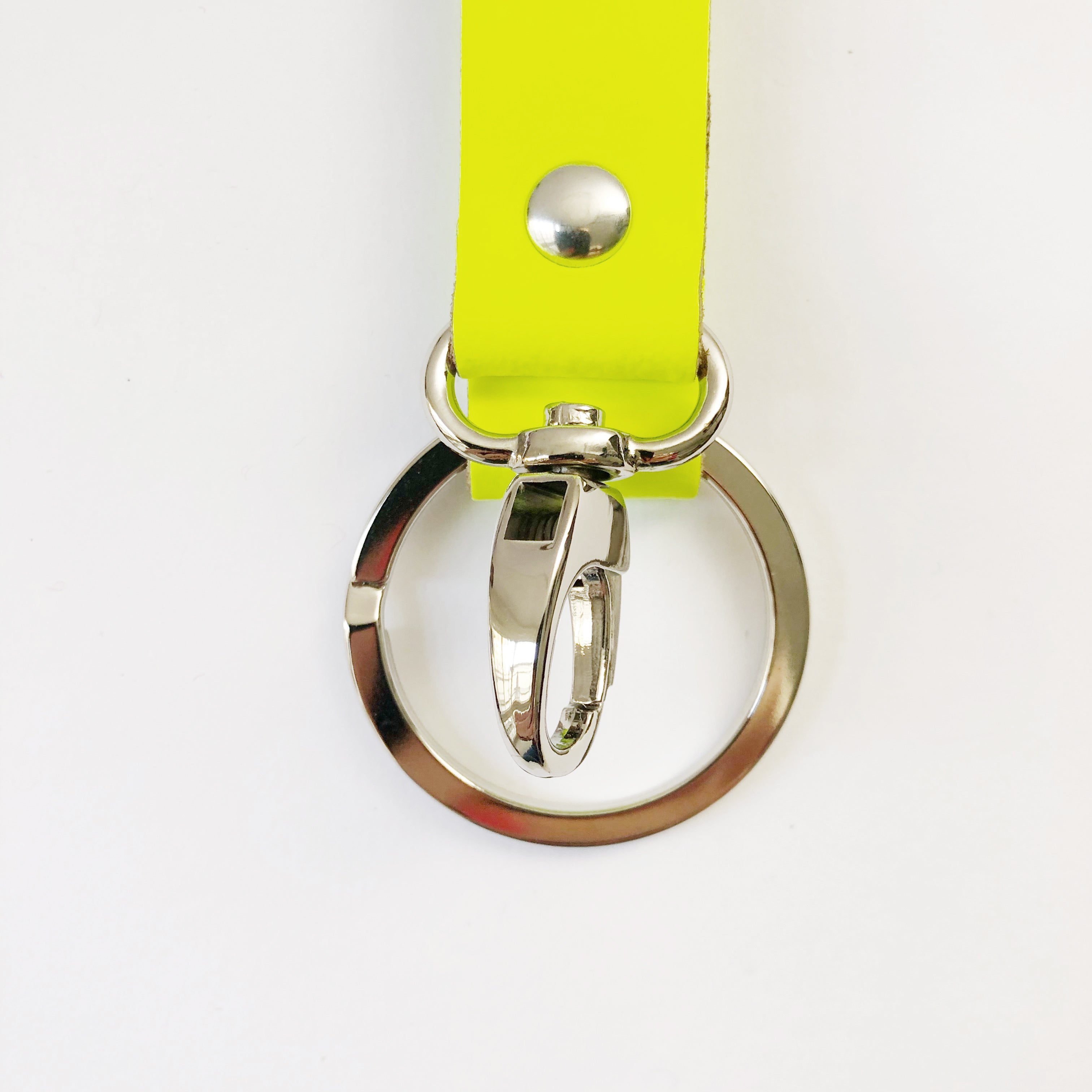 Neon Schlüsselanhänger Leder in Neon-Orange. 1 x Sofort lieferbar